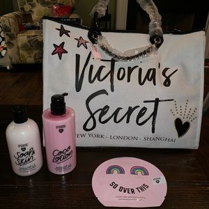 Victoria Secret Tote Bag Gift Set